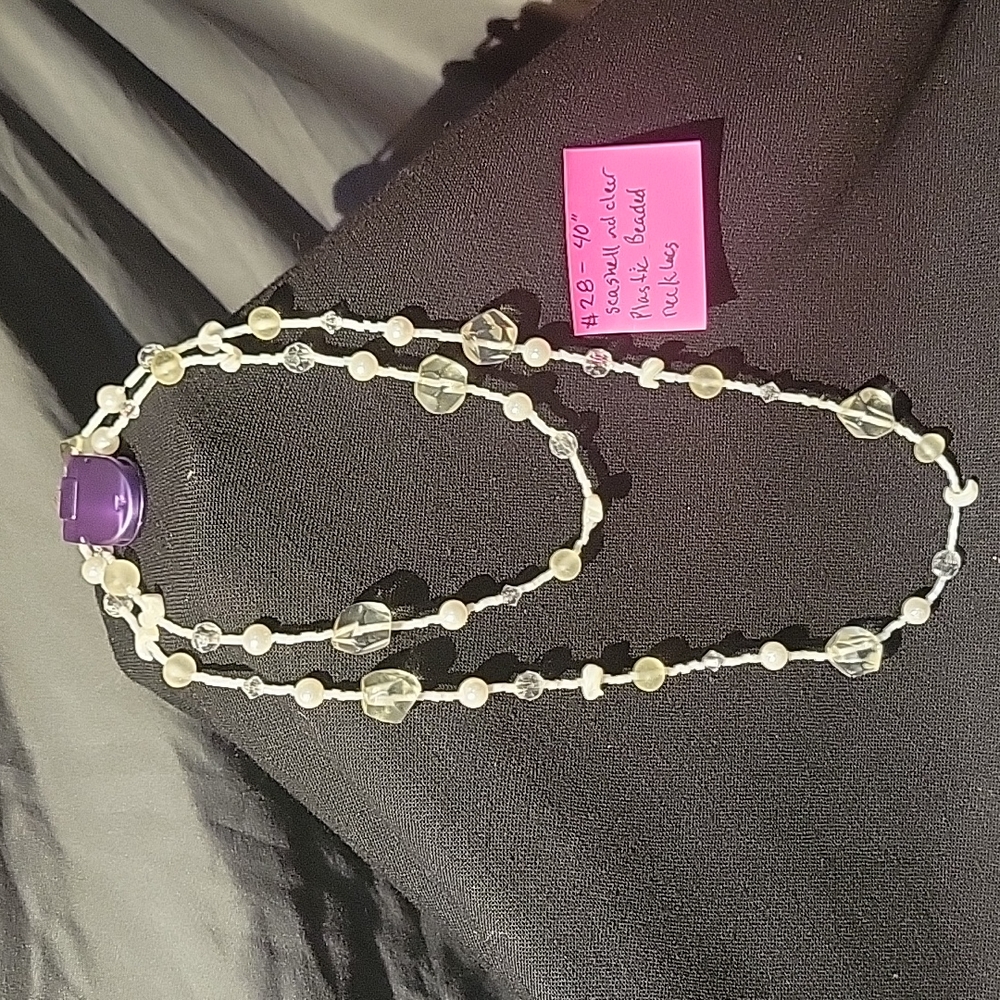 40" seashell and clear plastic beaded necklace